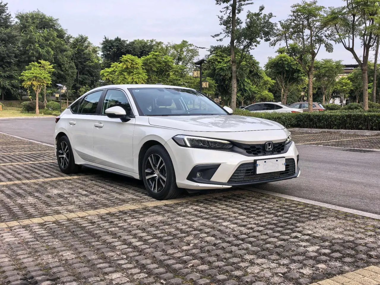 Honda 2023 Civic Hatchback 1.5T Stepless 240TURBO Extreme Jump Automatic Gear 3