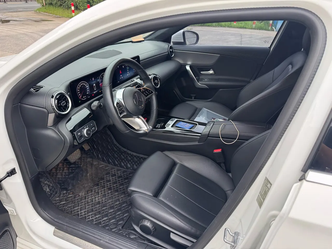 Mercedes Benz Class A 2022 A 180 L 1.3T Sports (Modified) Automatic Gear 4