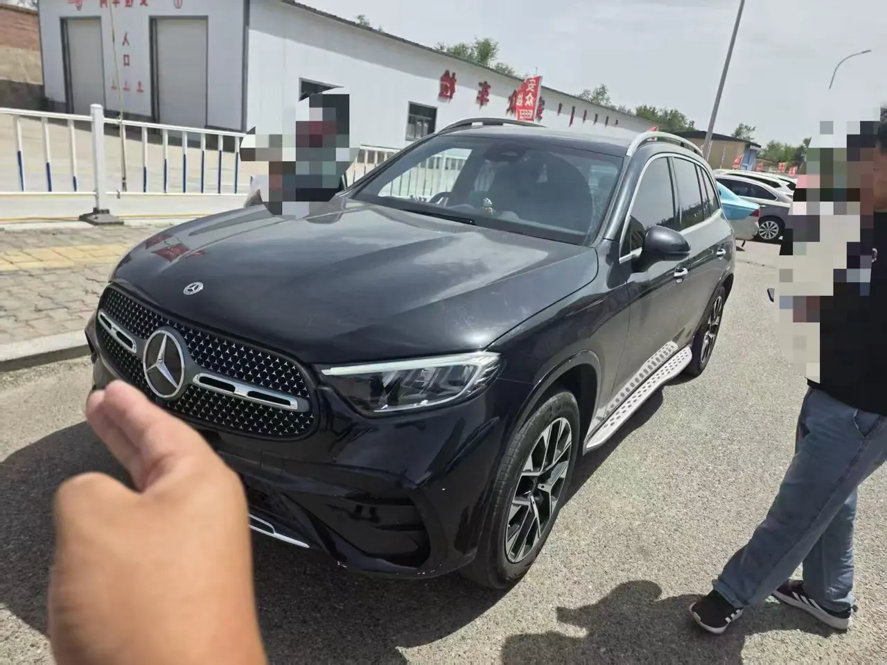 Открыть галерею: Mercedes Benz 2023 GLC 260 L 4MATIC 48V 2.0T Luxury 5-seat (Modified) Automatic Gear