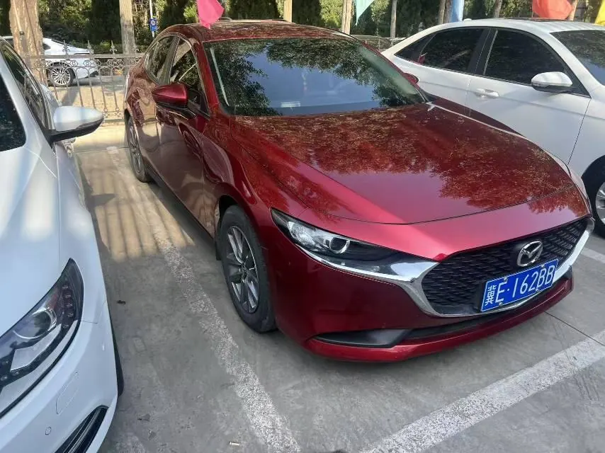Mazda 3 Angkesaila 2021 Mazda 3 Angkesaila-sedan 2.0 quality automatic transmission 3