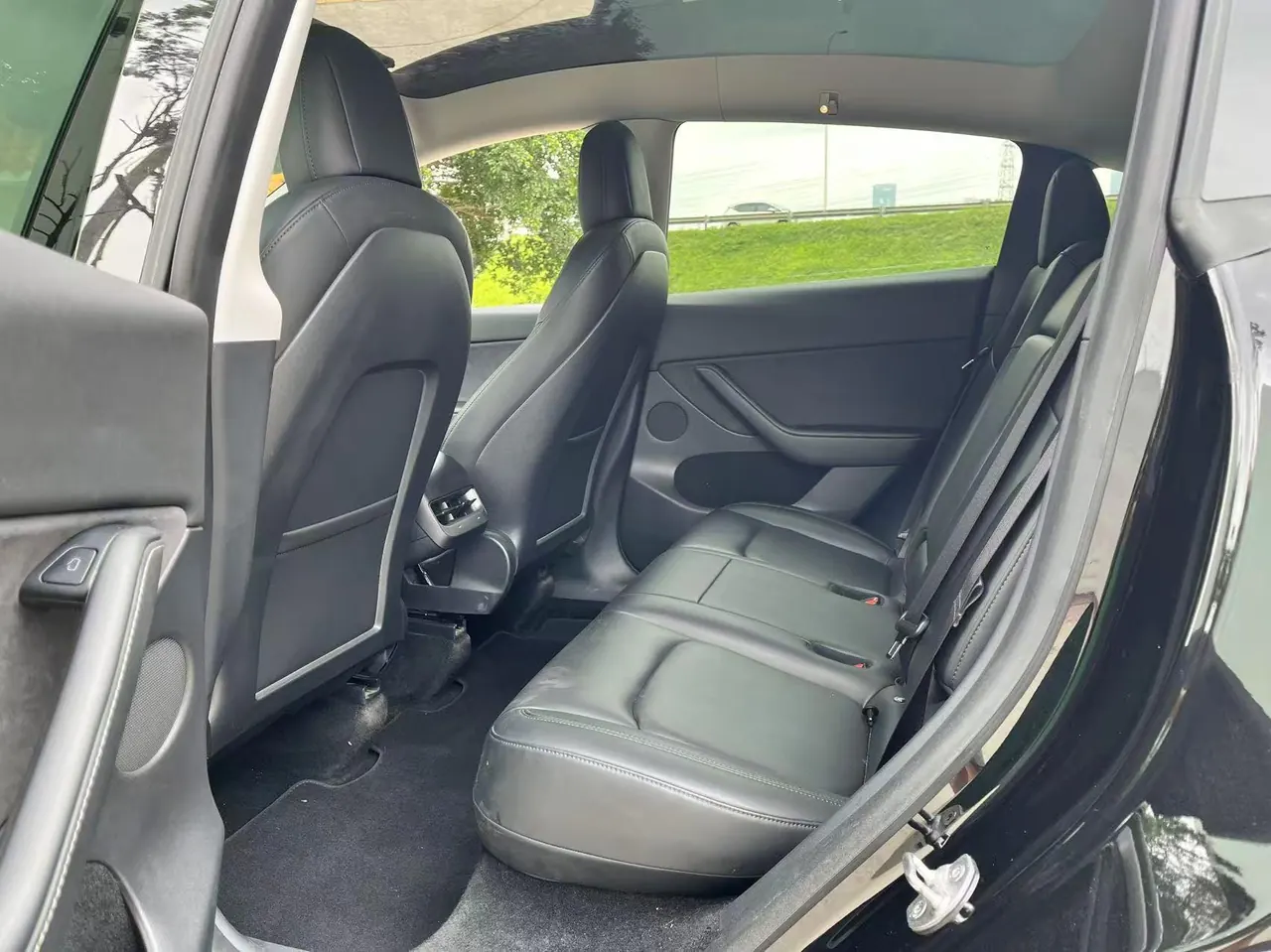 Tesla 2021 Model Y long endurance all-wheel drive version (modified 2) automatic gear 4