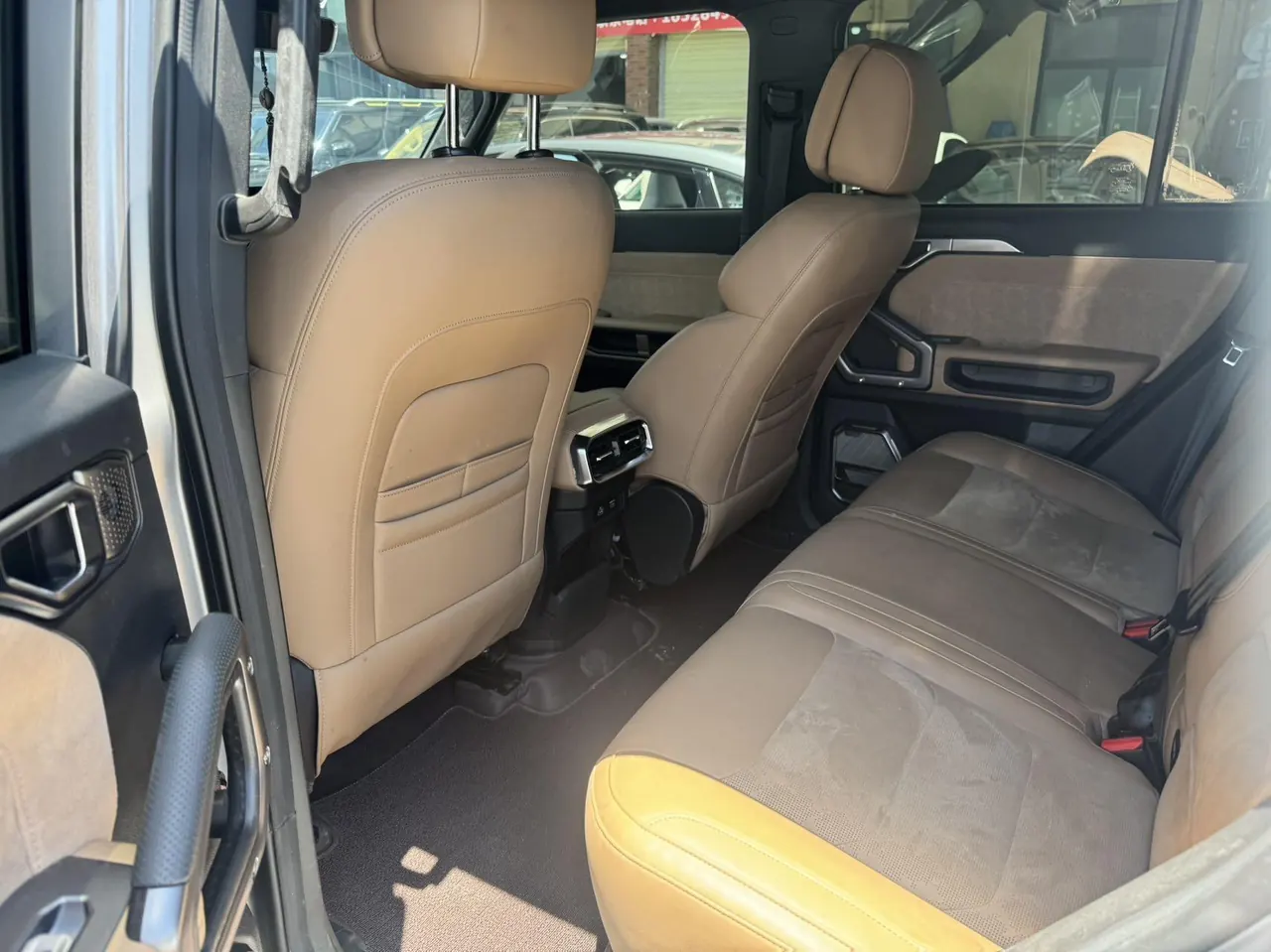 Jetour 2023 Traveler 2.0T Four-wheel Drive Conquer PRO Automatic Gear 5
