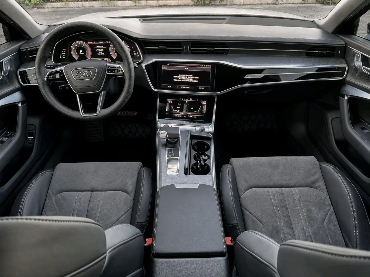 Audi 2024 A6L 2.0TFSI 40TFSI Deluxe Dynamic Automatic 11