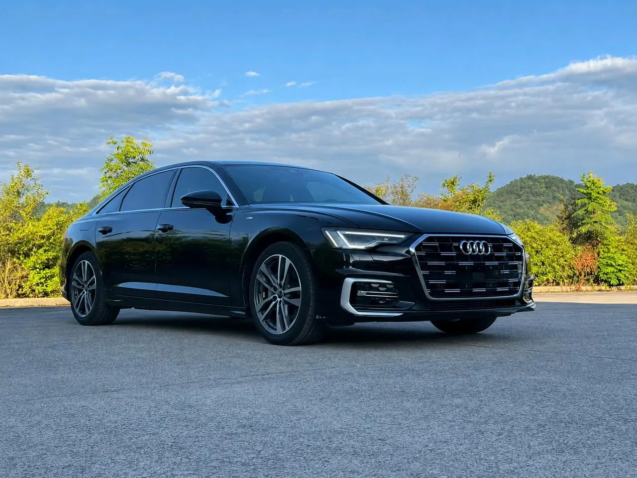 Audi 2024 A6L 2.0TFSI 40TFSI Deluxe Dynamic Automatic 2