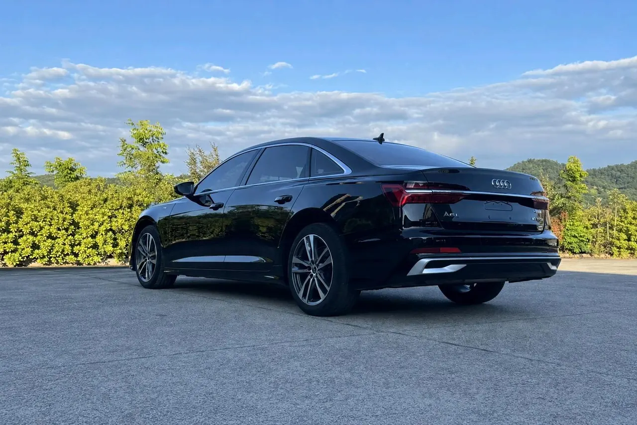 Audi 2024 A6L 2.0TFSI 40TFSI Deluxe Dynamic Automatic 5