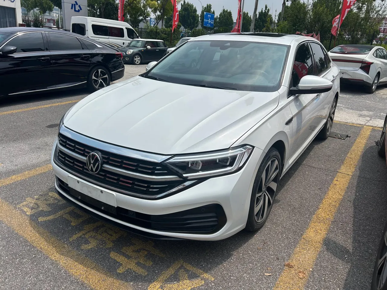 Open image lightbox: Volkswagen 2023 Sagittarius 1.5TSI 300TSI Excellent Edition Automatic Gear