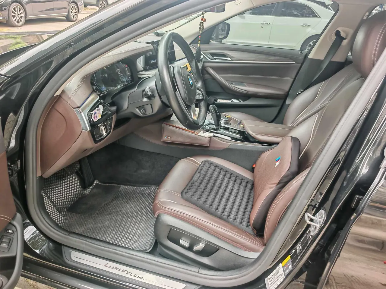 BMW 5 series new energy 2020 530Le 2.0T mileage upgraded luxury package automatic gear 6