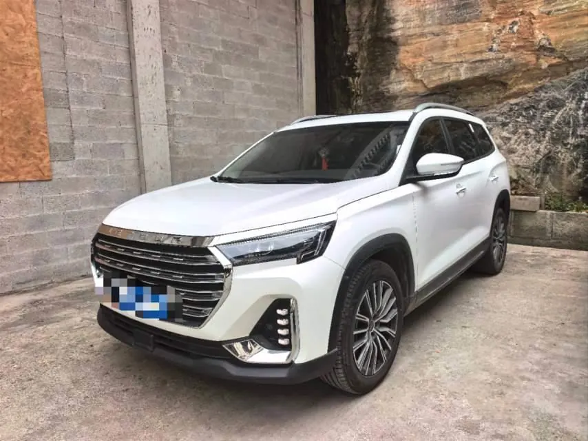 Open image lightbox: Jetour 2023 X90 PLUS 1.6TD Villa 7-seat automatic gear
