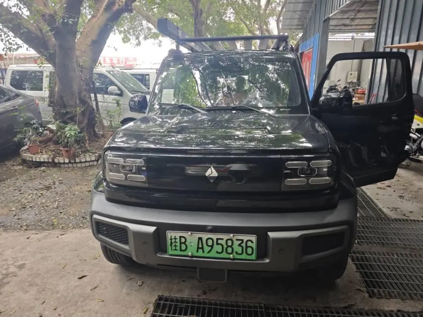 BaoJun 2023 Yueye Extreme Edition Automatic Transmission 2