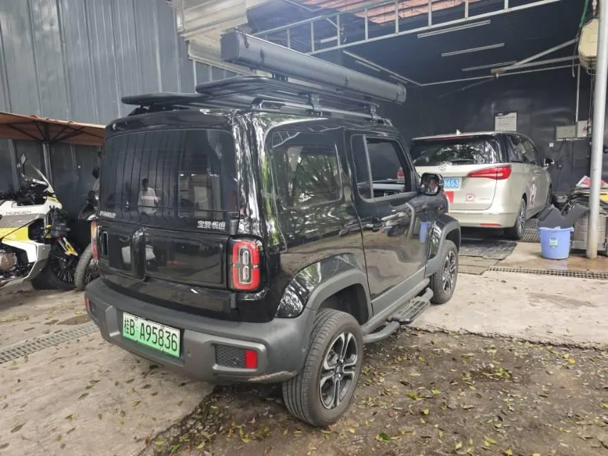 BaoJun 2023 Yueye Extreme Edition Automatic Transmission 3