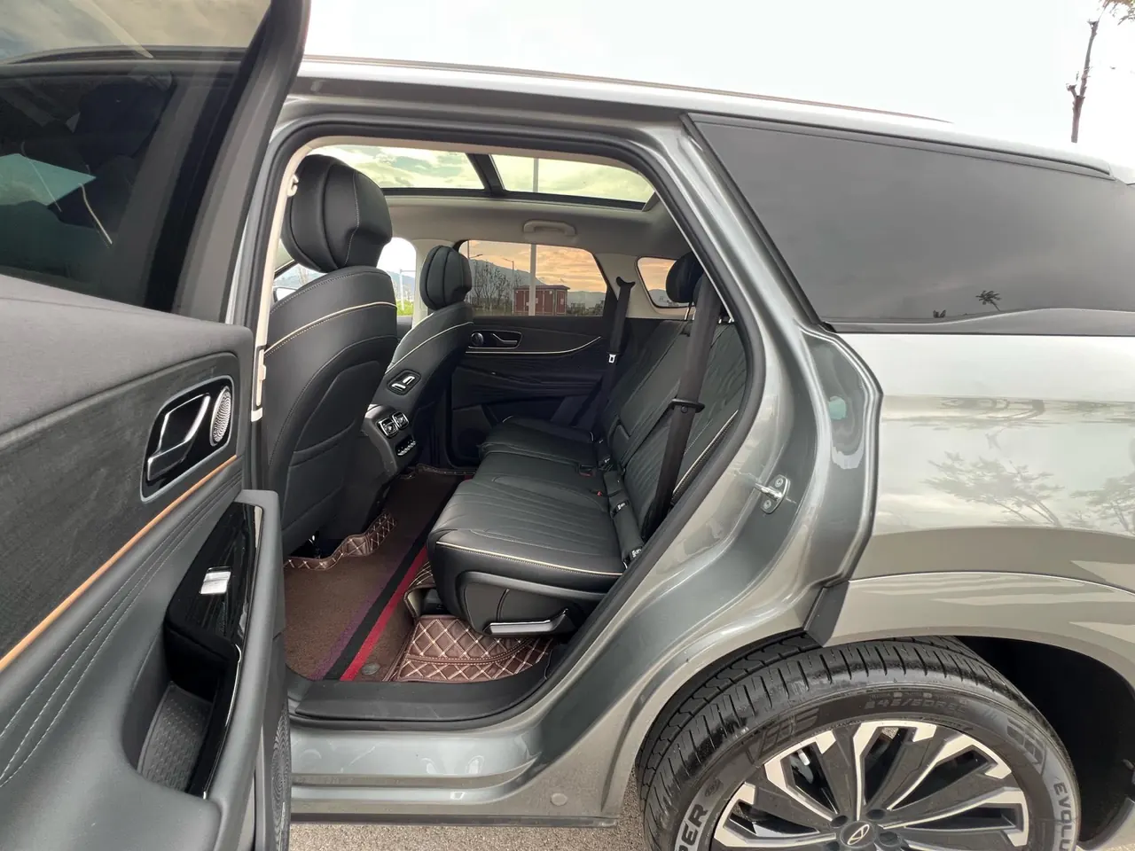 Chery 2023 Ruihu 9 2.0T Two-Drive Deluxe Edition 5-seat Automatic Gear 6