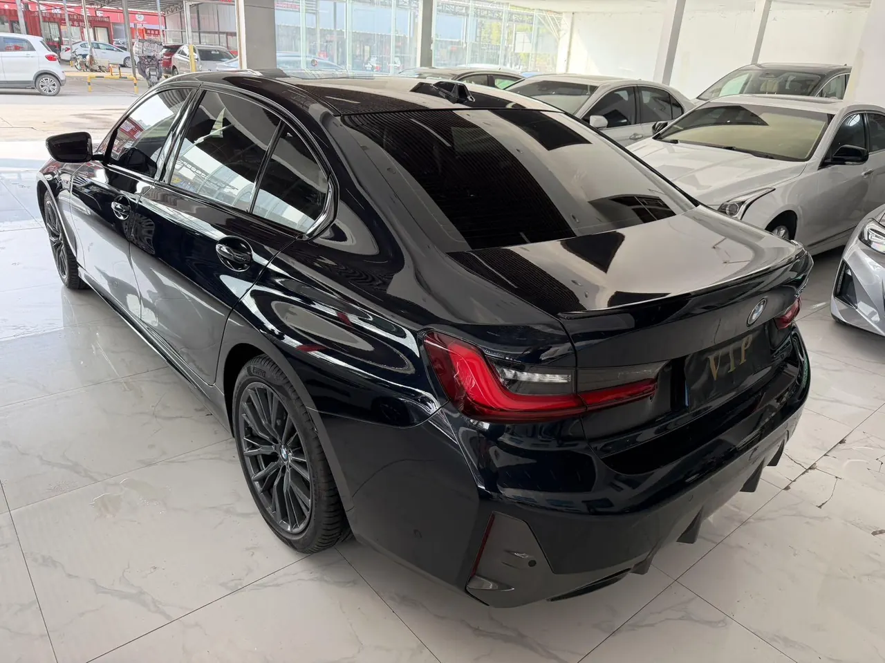 BMW 3 Series 2023 325Li 2.0T M Sports Obsidian Night Suit Automatic Gear 6