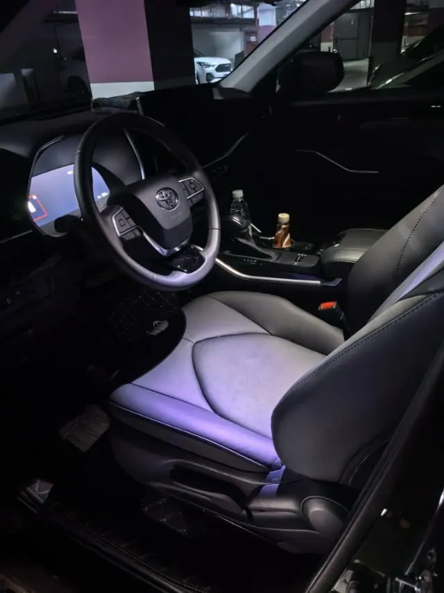 Toyota 2026 Highlander Dual Engine 2.5 Stepless Intelligent Electric Hybrid Two-Drive Elite Edition 5-seat Automatic Transmission 4