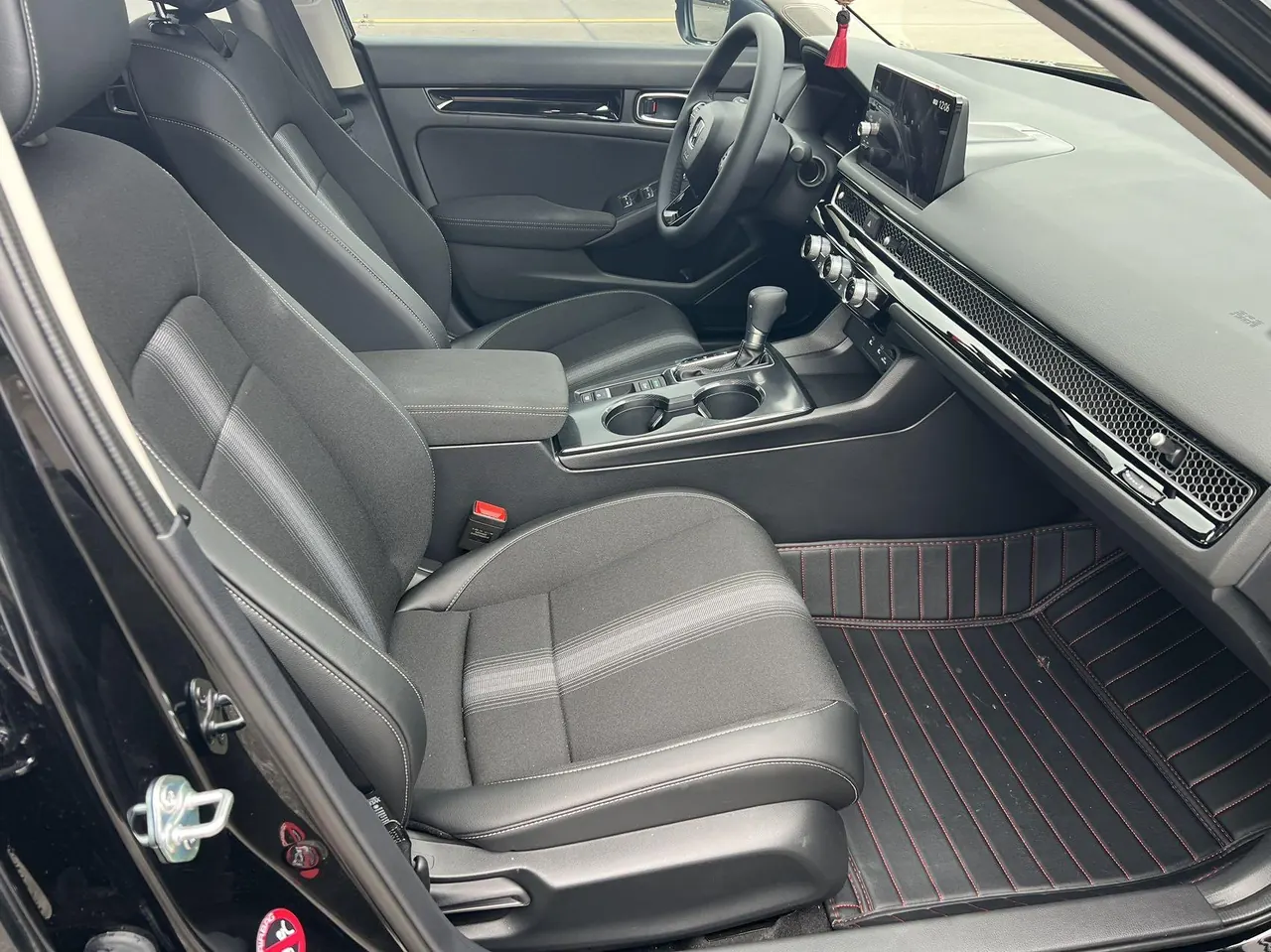 Honda 2025 Civic 1.5T Stepless 240TURBO Zhiqu Plus Automatic Gear 8