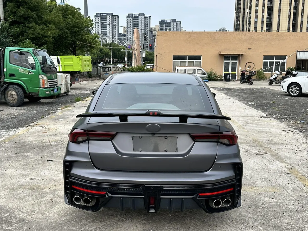 Chuanqi 2022 Shadow Leopard 1.5T 270T J16 R-style Race Edition Automatic Gear 7