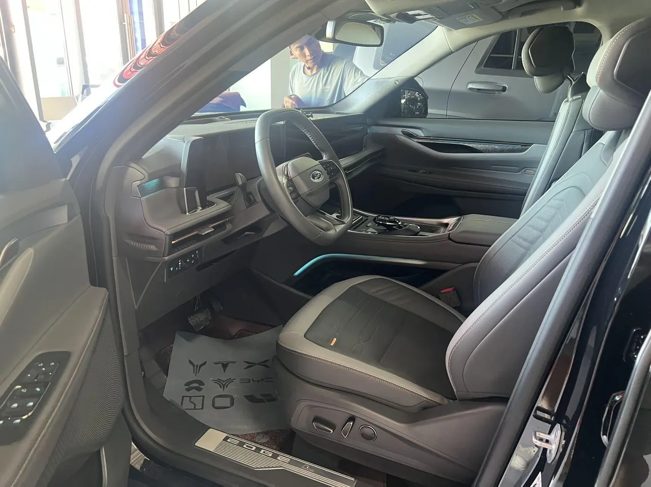 Ford 2023 sharp L HYBRID 2.0T stepless EcoBoost four-wheel drive 7-seat extreme automatic gear 4