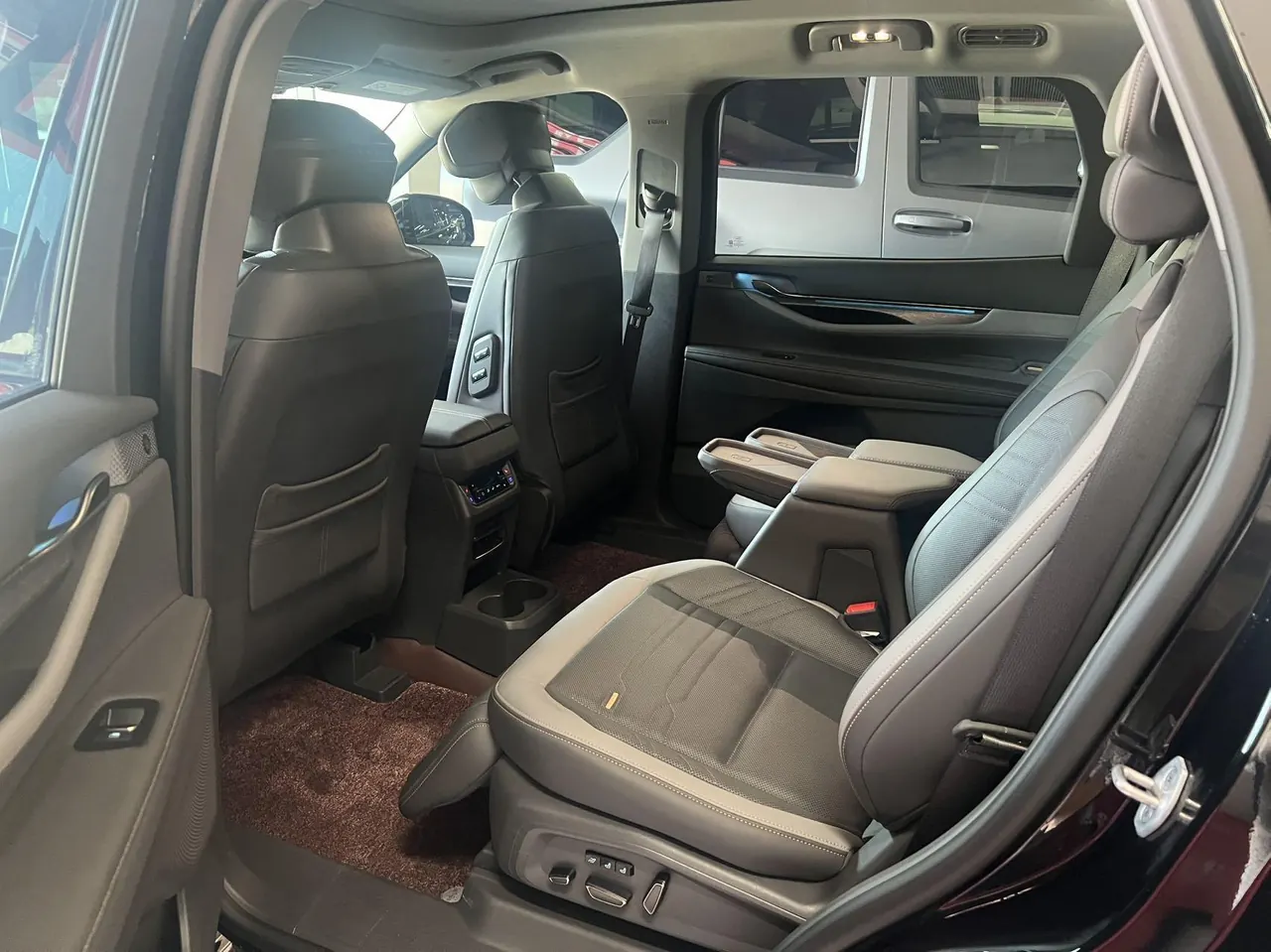 Ford 2023 sharp L HYBRID 2.0T stepless EcoBoost four-wheel drive 7-seat extreme automatic gear 5