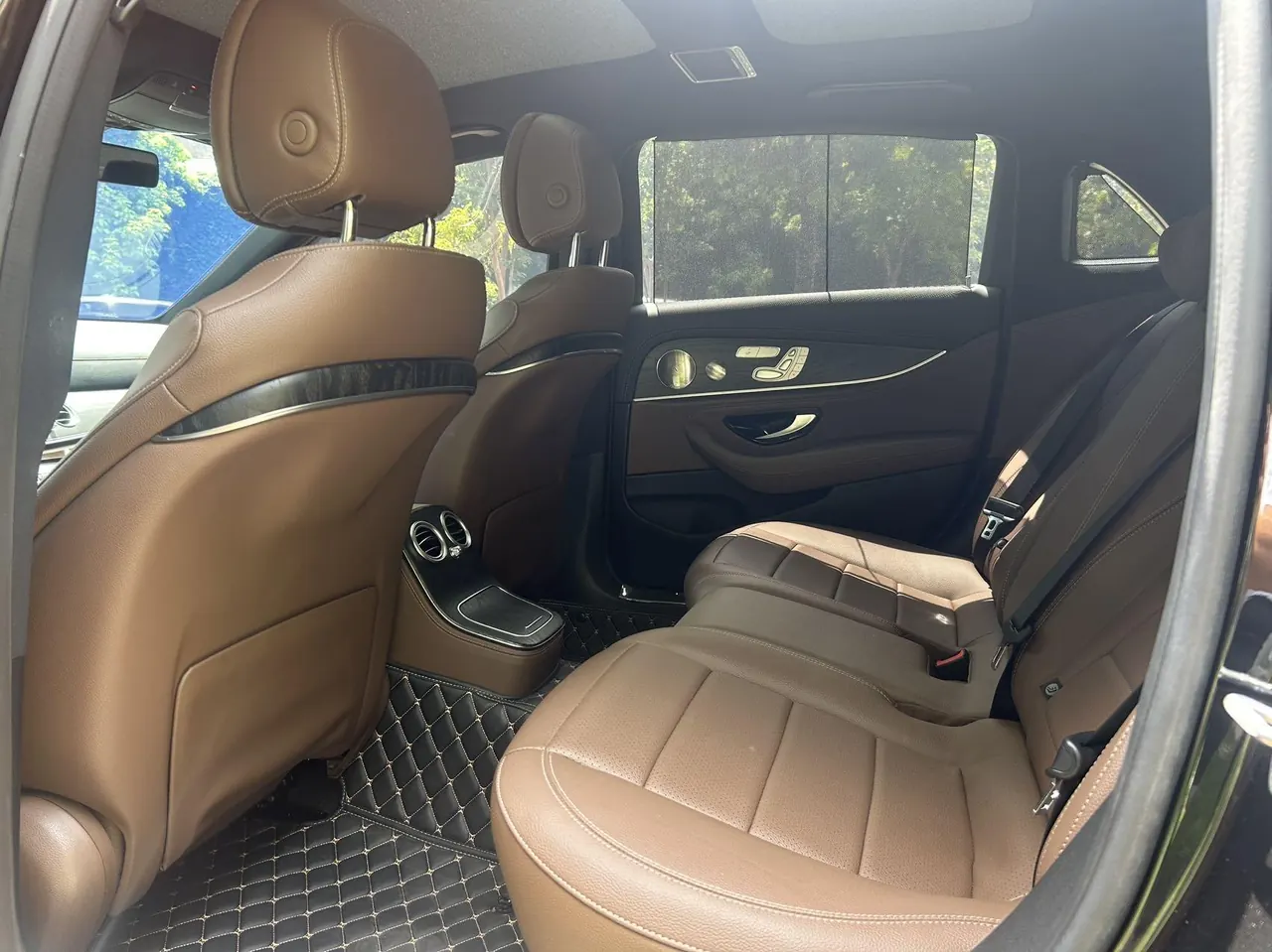 Mercedes Benz E Class 2023 E 300 L 2.0T Sports Luxury Automatic Gear 8