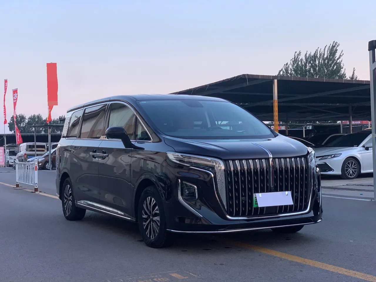 HongQi 2024 HQ9 PHEV 2.0T 4WD Business Edition Automatic Gear 3