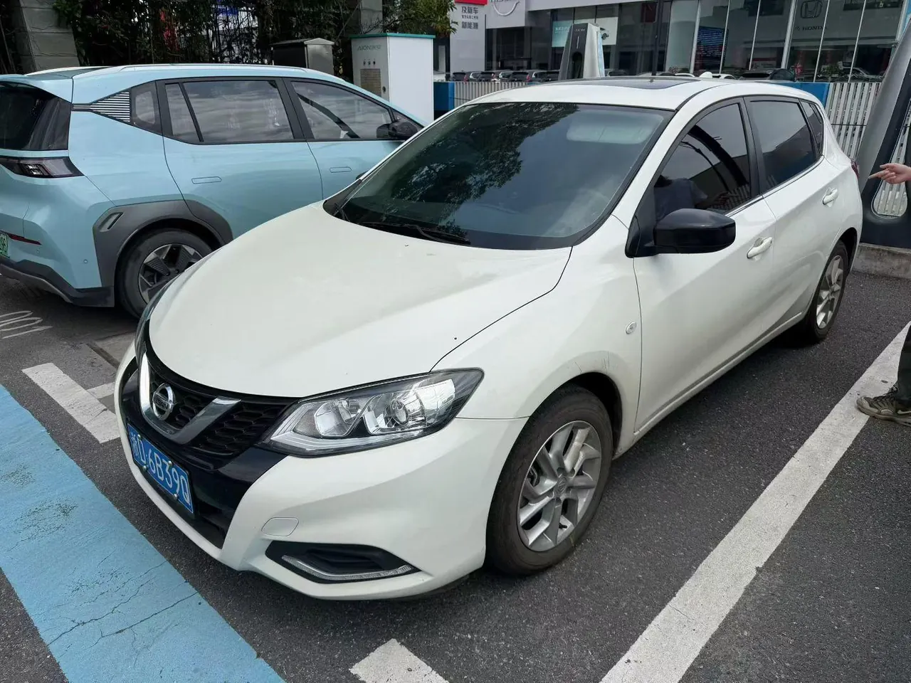 Open image lightbox: Nissan 2023 Tiida 1.6 Stepless Cool Edition Automatic Gear