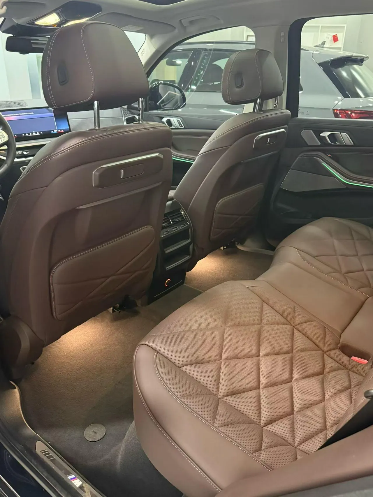 BMW 2023 X5 xDrive30Li 48V 2.0T exclusive m sports obsidian night suit automatic gear 3