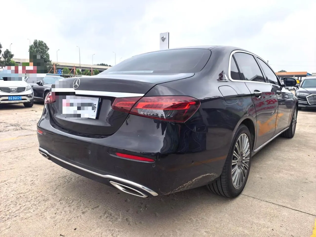 Mercedes Benz E Class 2022 E 300 L 2.0T Luxury Automatic Gear 3