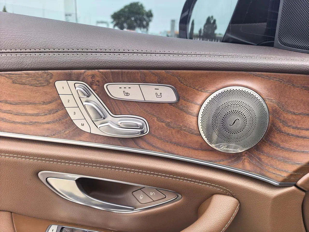 Mercedes Benz E Class 2022 E 300 L 2.0T Luxury Automatic Gear 7