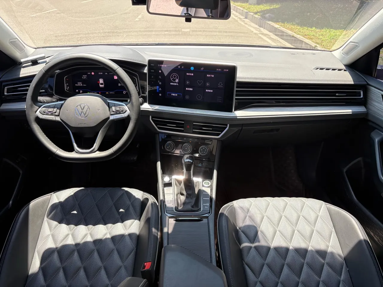 Volkswagen 2023 Sagitar 1.5TSI 300TSI Exceed Edition Automatic 4
