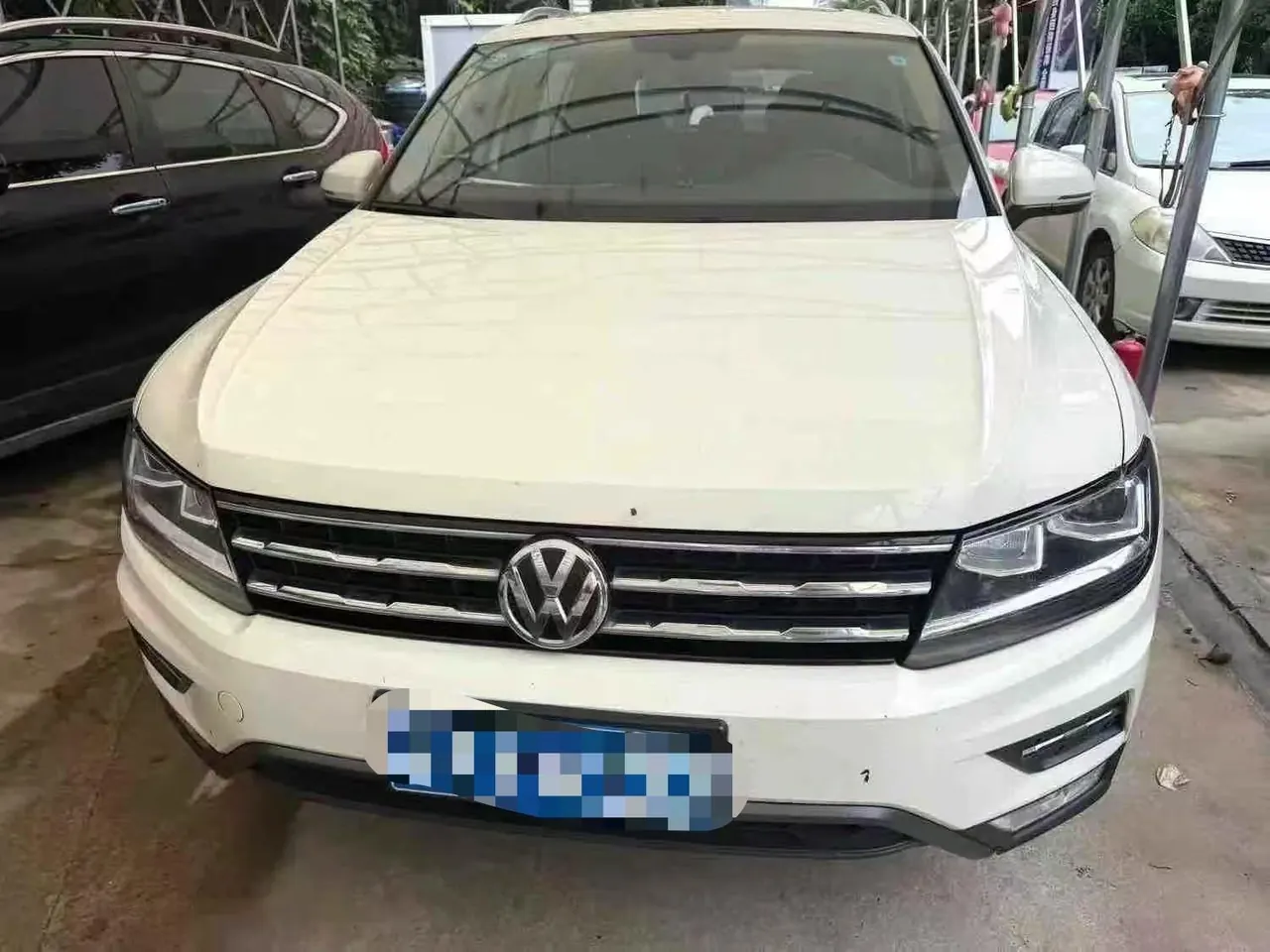 Volkswagen 2020 Tiguan L 2.0TSI 330TSI Two-Drive Smart Deluxe Automatic Gear 2