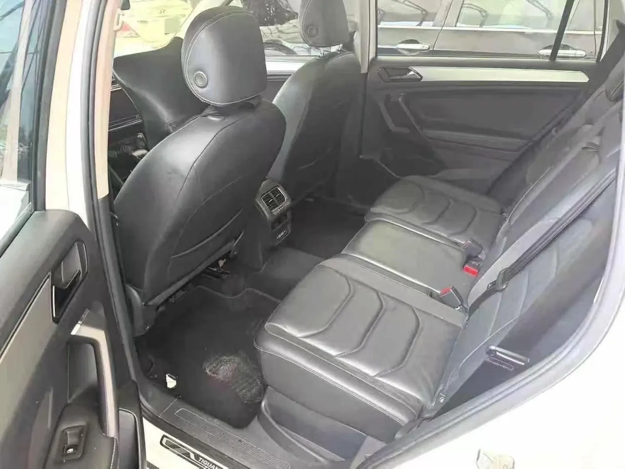 Volkswagen 2020 Tiguan L 2.0TSI 330TSI Two-Drive Smart Deluxe Automatic Gear 5