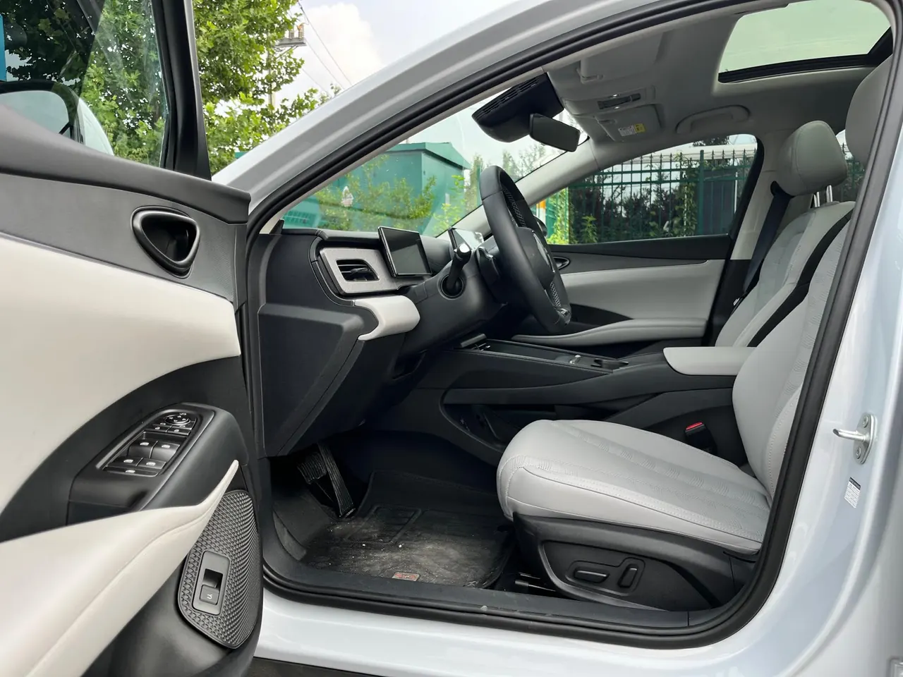 BYD 2026 seals 06 DM-i 1.5 stepless super-exclusive 210KM exclusive automatic gear 5