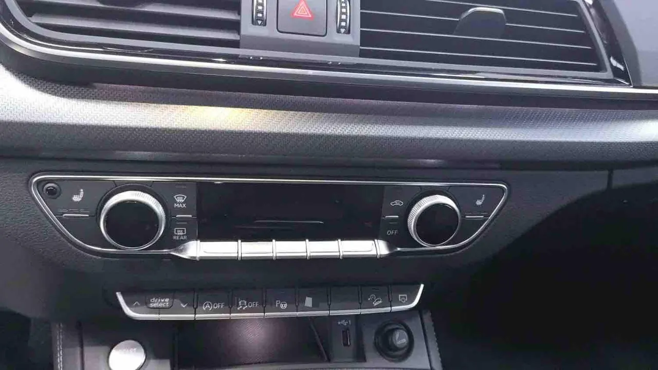 Audi 2022 Q5L 2.0TFSI 40TFSI Deluxe Dynamic (Modified) Automatic Gear 5