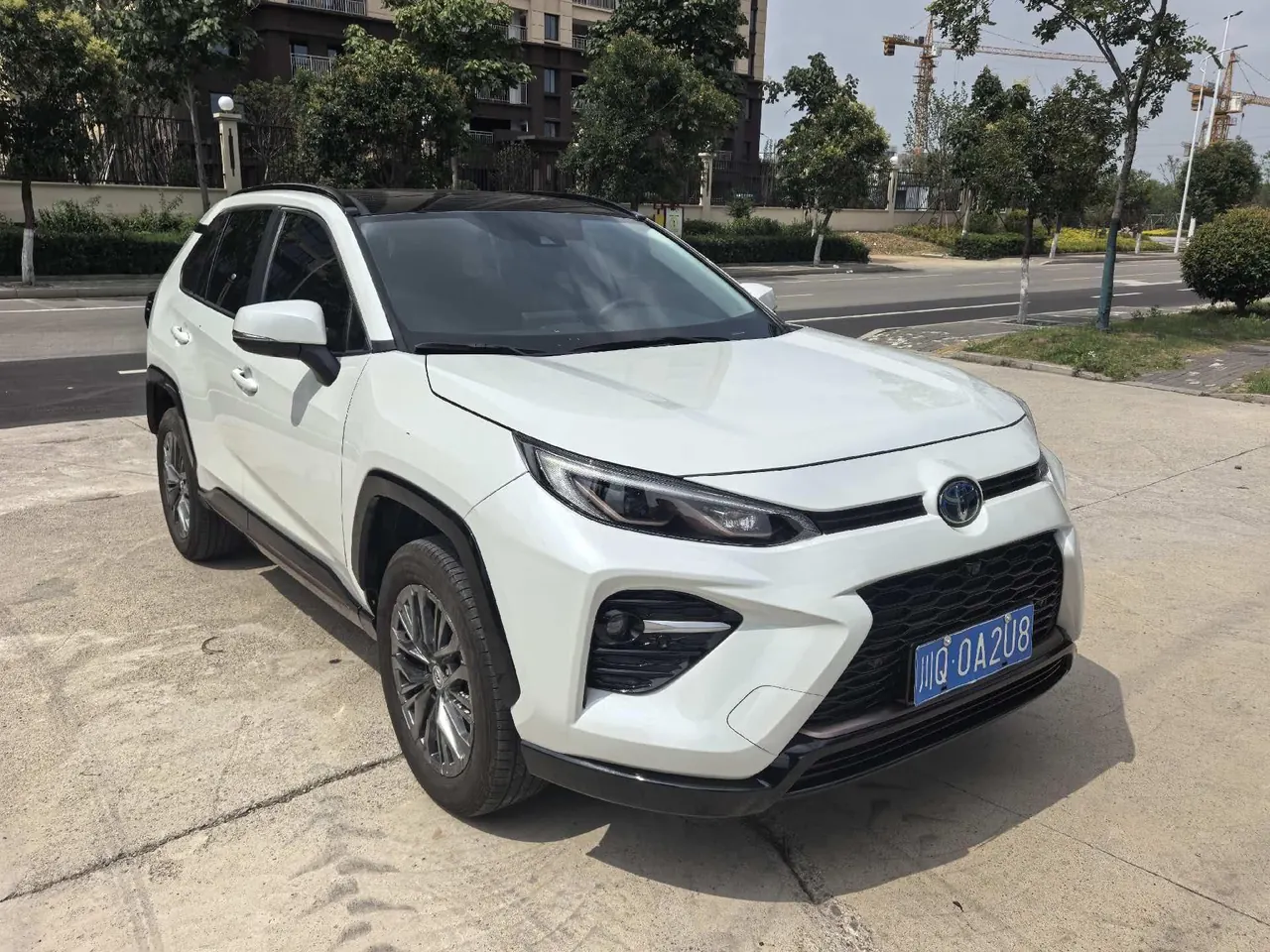 Toyota 2024 Weilanda Dual Engine 2.5 Stepless Two-Drive Luxury PLUS Edition Automatic Gear 3