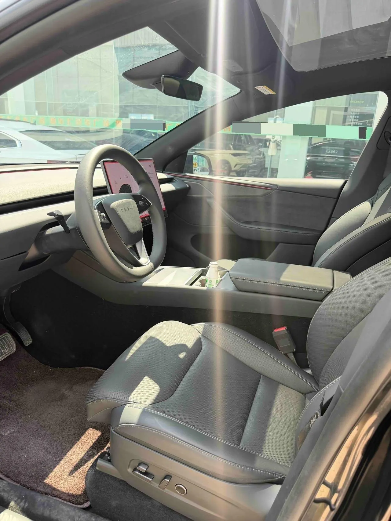 Tesla 2025 Model Y L Long Endurance All-Wheel Drive Automatic Transmission 4