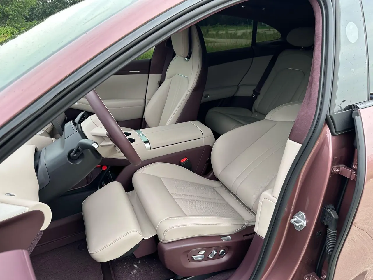 MI 2025 YU7 Long Endurance High Performance Four-wheel Drive Max Edition Automatic Gear 7