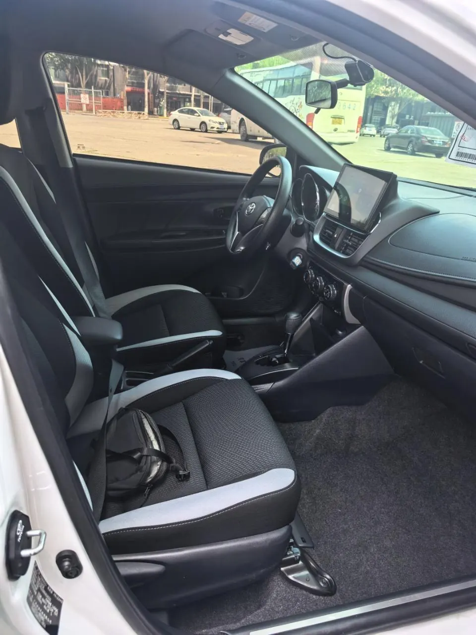 Toyota yaris 2022 YARiS L to dazzle 1.5 stepless leading PLUS version of automatic gear 4