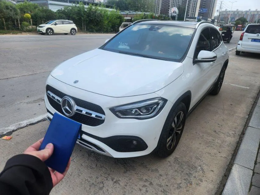 Mercedes Benz 2022 GLA 220 2.0T automatic gear - View 1