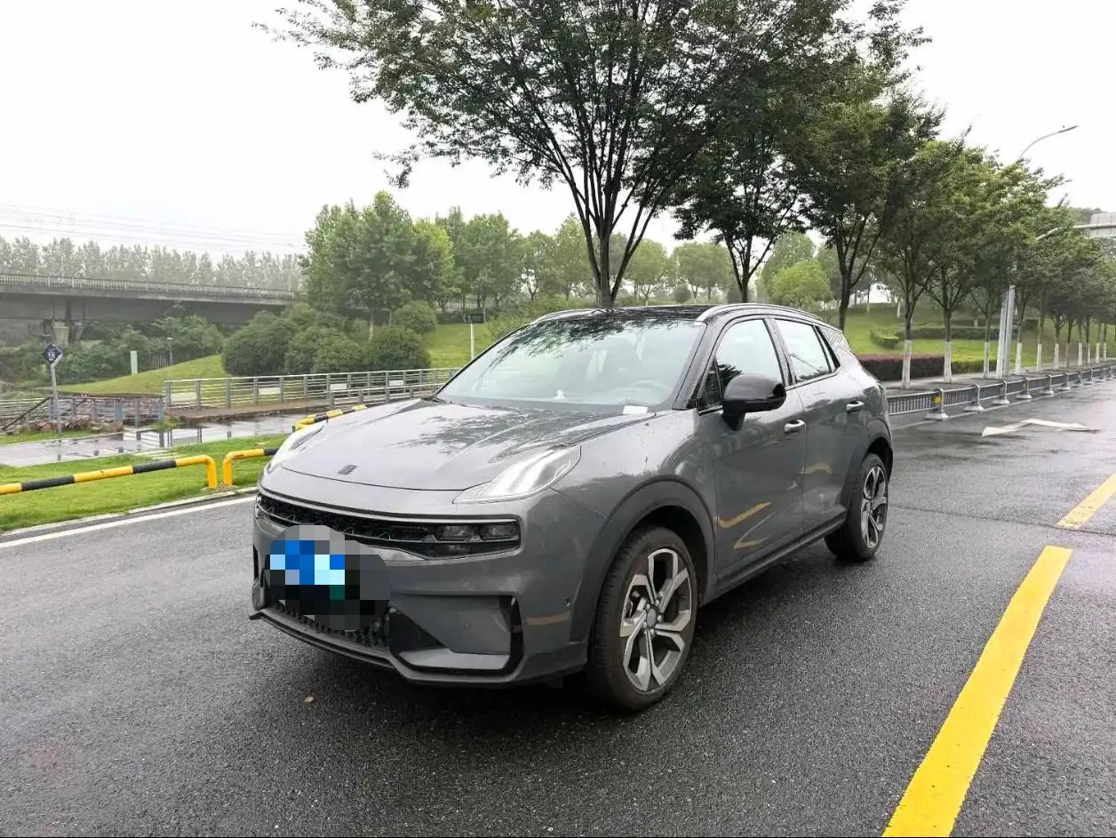 Open image lightbox: LYNK&CO 2023 LYNK&CO 06 1.5T Remix Jin Halo automatic gear