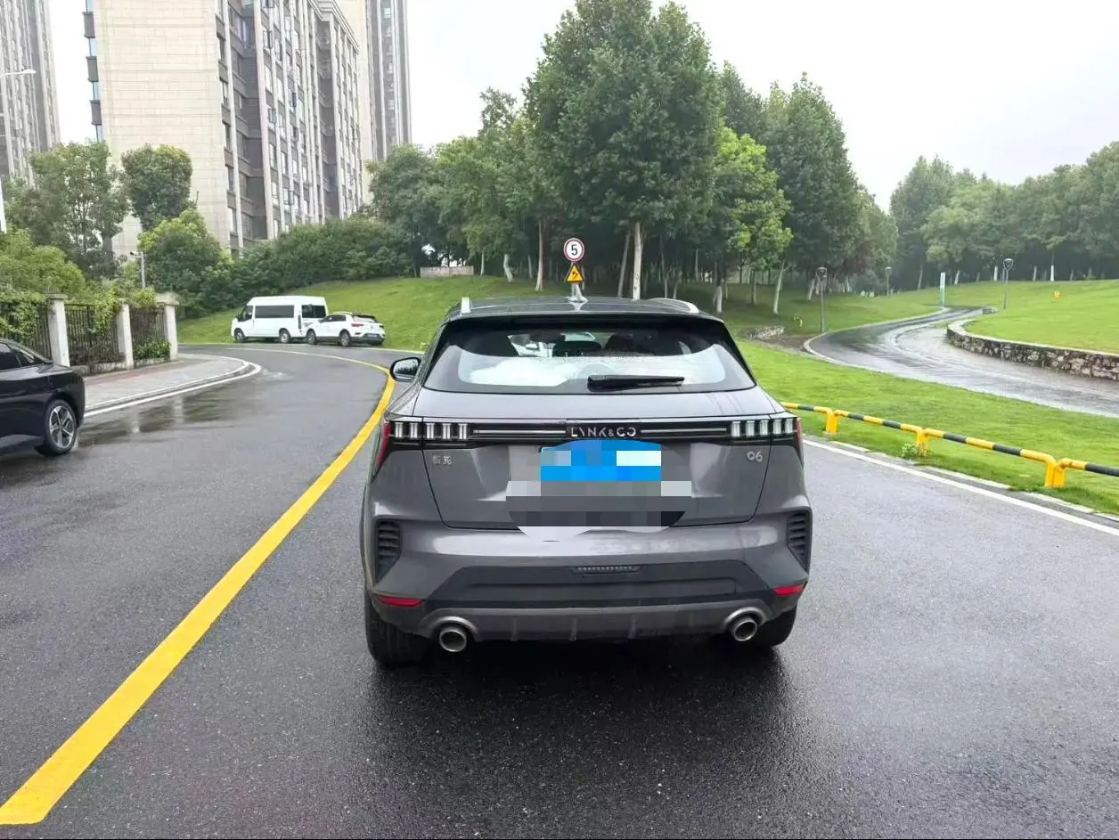 LYNK&amp;CO 2023 LYNK&amp;CO 06 1.5T Remix Jin Halo automatic gear 3
