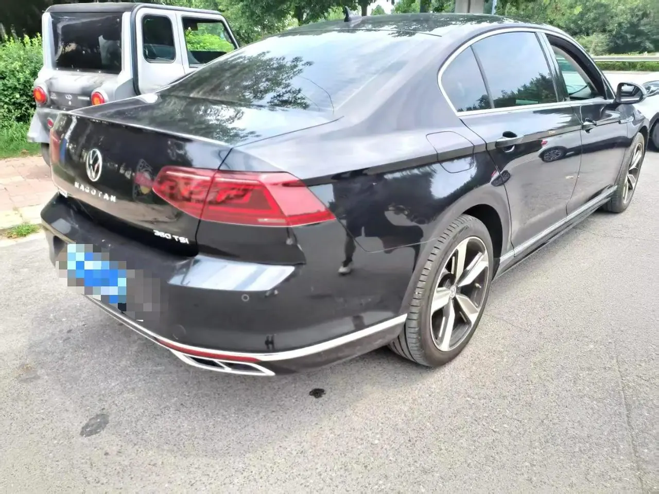 Volkswagen 2023 Magotan 2.0TSI 330TSI 2 million Commemorative Luxury Automatic Gear 6