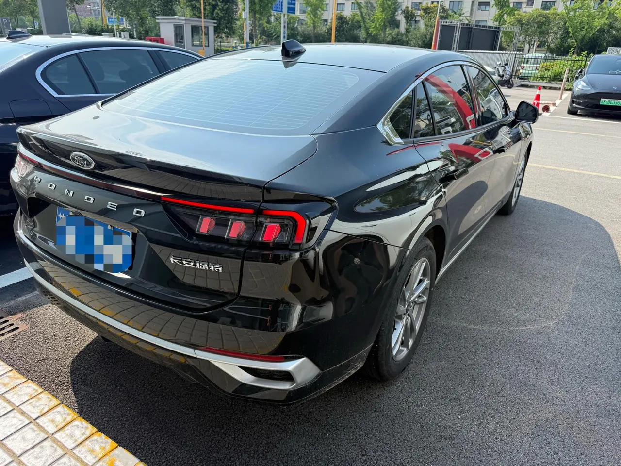 Ford 2023 Mondeo 2.0T EcoBoost 245 luxury automatic gear 5