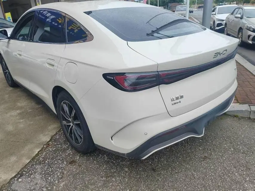 BYD 2024 Seal 06 DM-i 1.5 Stepless 120KM Honorable Automatic Gear 3
