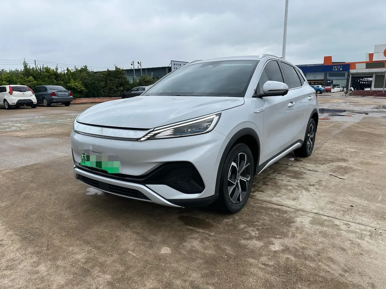 Open image lightbox: BYD Yuan PLUS 2022 Yuan PLUS 430KM Honorable Automatic Gear