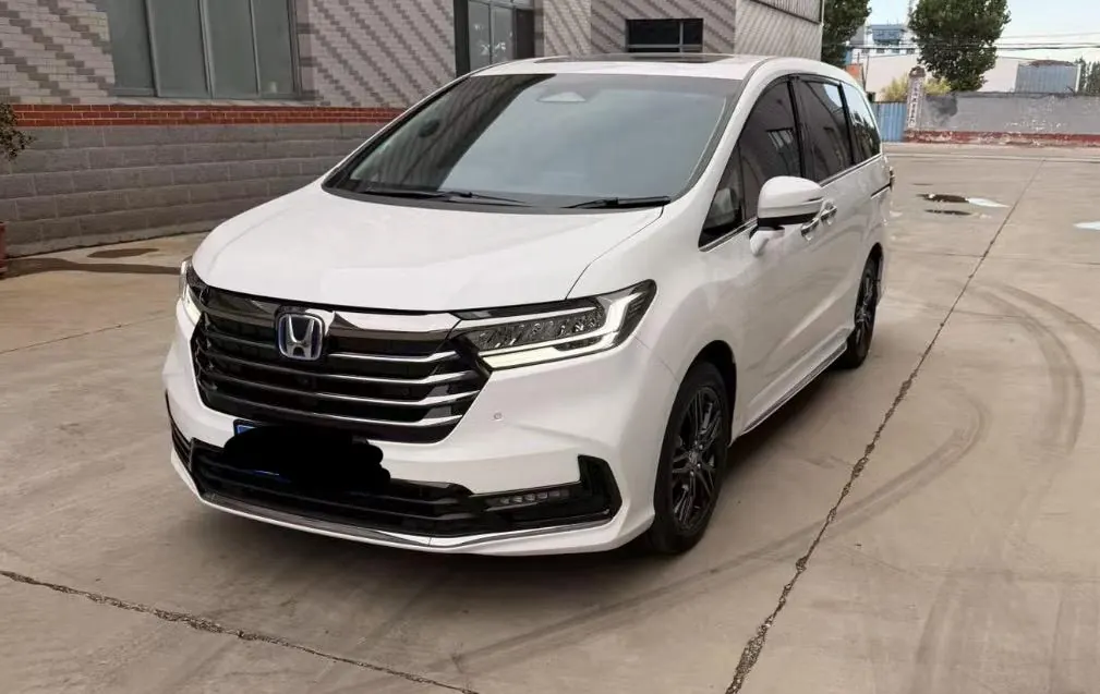 Open image lightbox: Honda 2026 Odyssey Hybrid 2.0 Stepless Sharp Extreme Edition Automatic Gear
