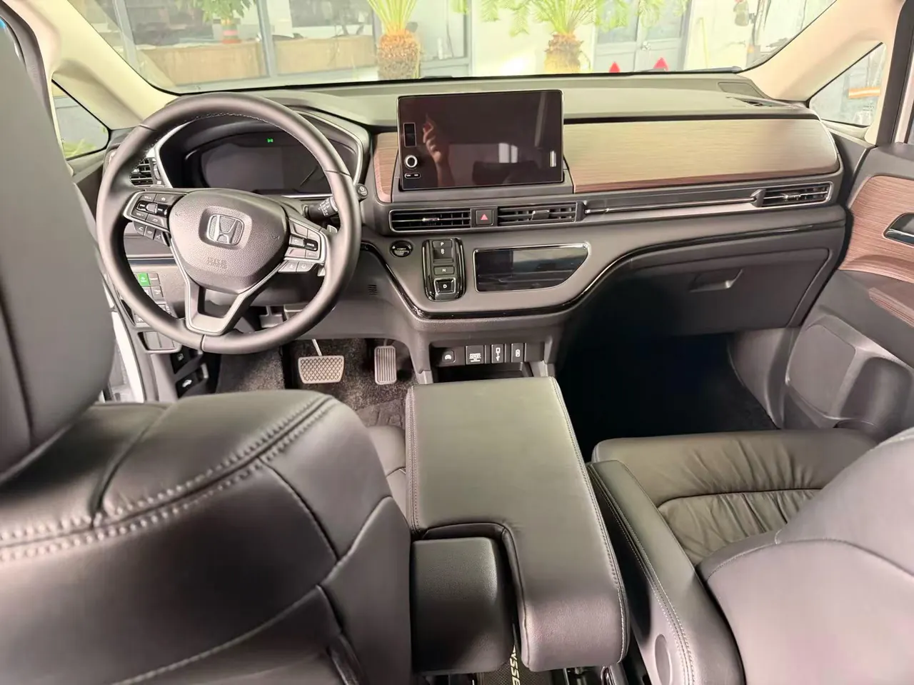 Honda 2026 Odyssey Hybrid 2.0 Stepless Sharp Extreme Edition Automatic Gear 5