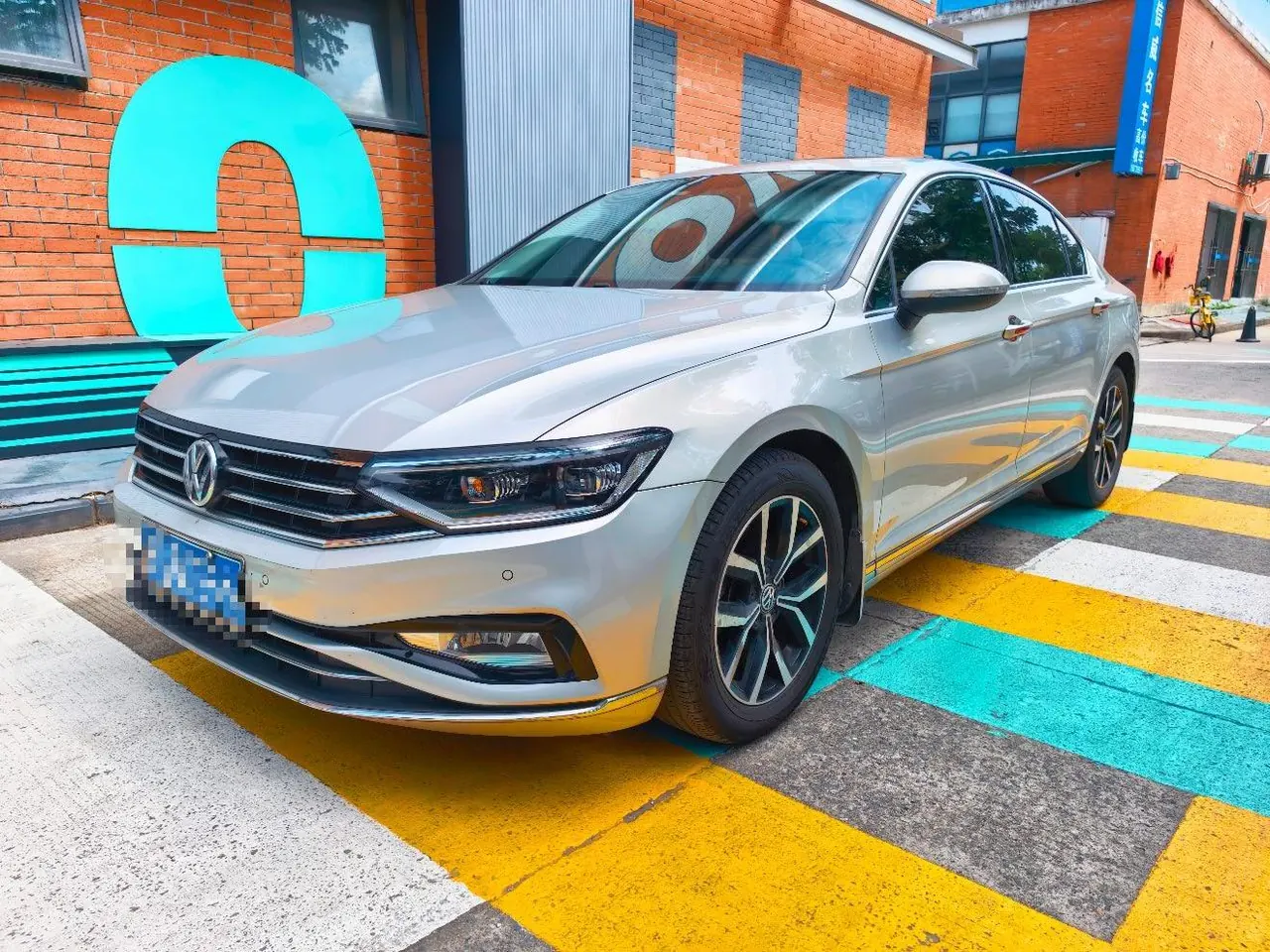 Open image lightbox: Volkswagen 2020 Magotan 2.0TSI 330TSI Leading Automatic