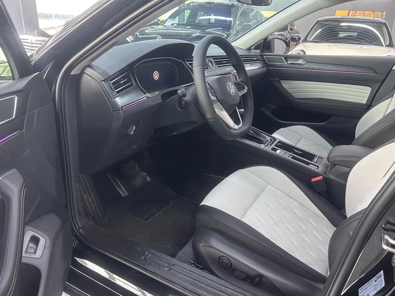 Volkswagen 2026 Magotan 2.0TSI 380TSI 30 million selected luxury automatic gear 3