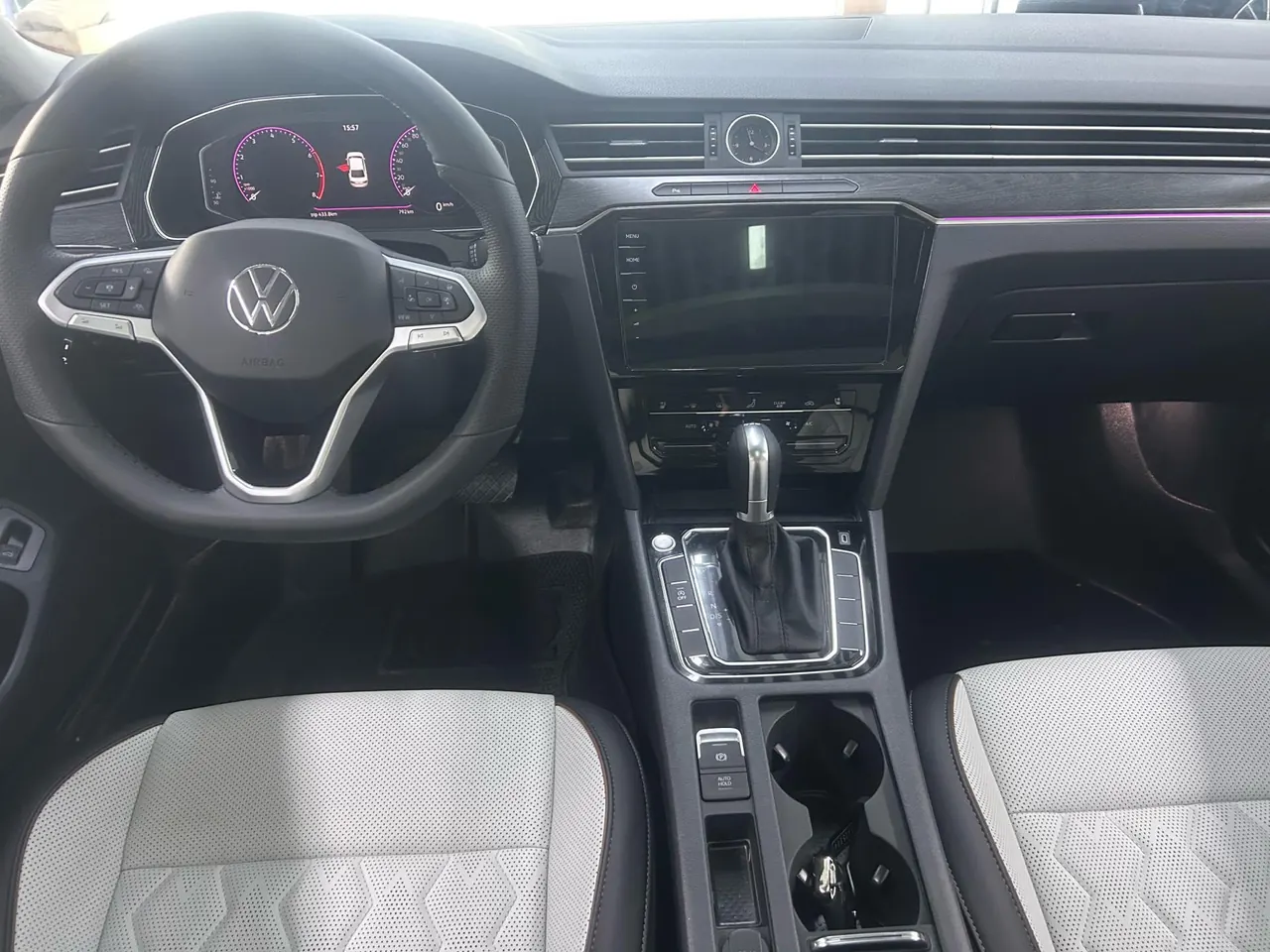 Volkswagen 2026 Magotan 2.0TSI 380TSI 30 million selected luxury automatic gear 5