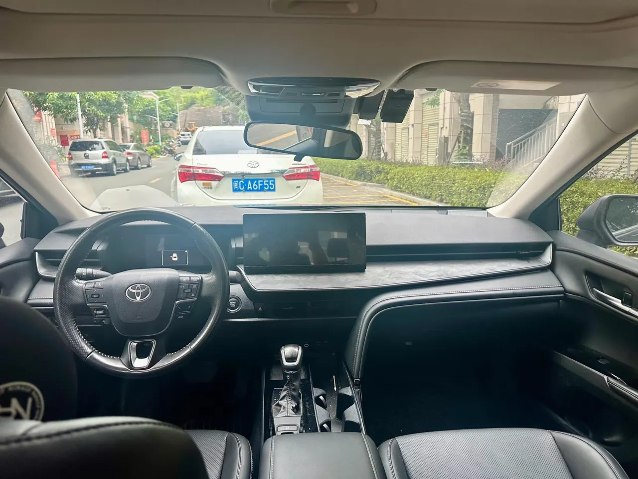 Toyota 2024 Camry 2.0GVP Stepless Deluxe Edition Automatic Transmission 3