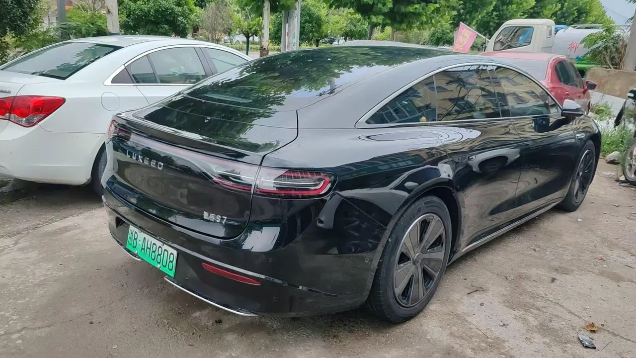 Intellectual 2024 S7 Max Rear Drive Long Sailing Intelligent Driving Edition Automatic Gear 3